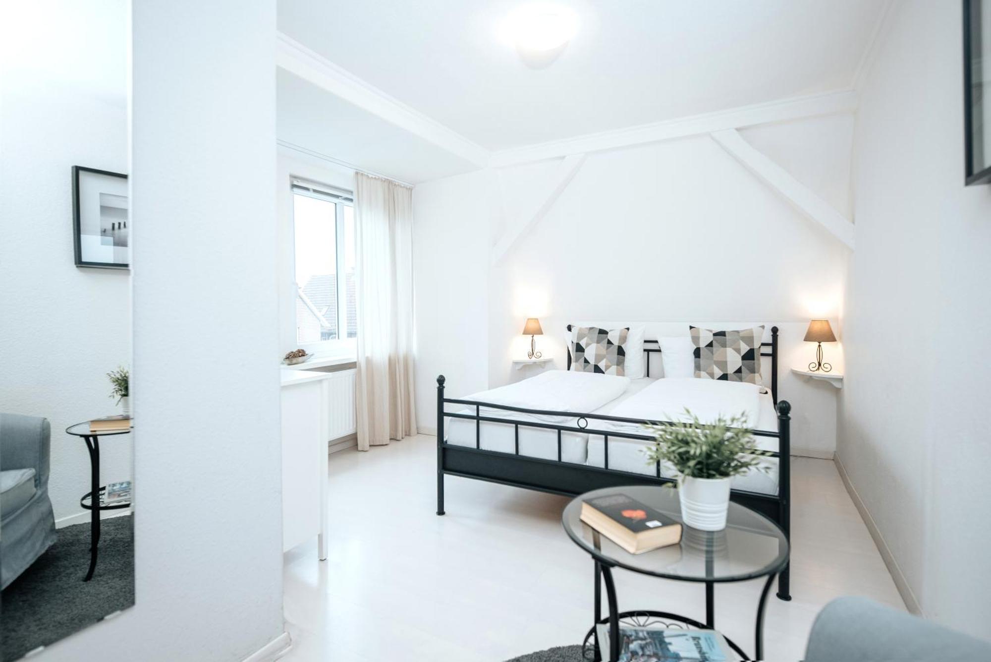 Hotel Kleiner Yachthafen Brunsbuttel Exteriör bild